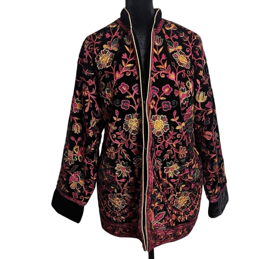 Soft Surroundings NWT Boho Astrid Embroidered Velvet Jacket – PM (10/12 P) - Picture 3 of 15